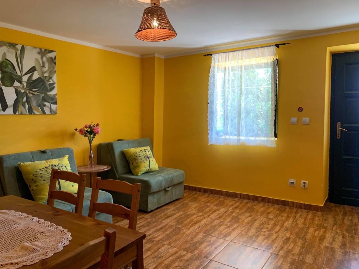 Boutique Home Saltaragazza Petrovac Exterior photo
