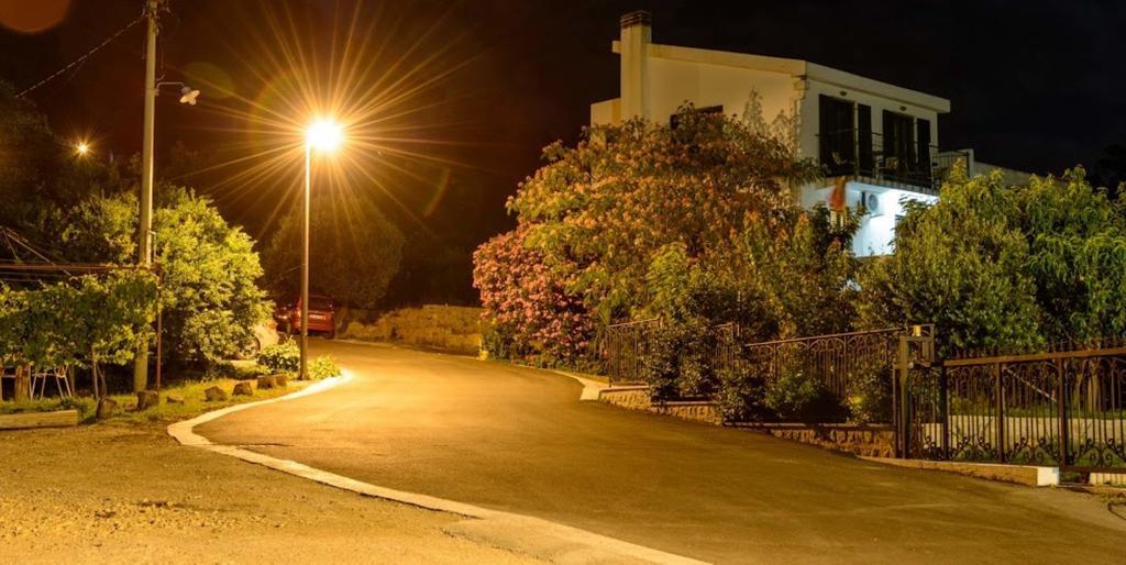 Boutique Home Saltaragazza Petrovac Exterior photo